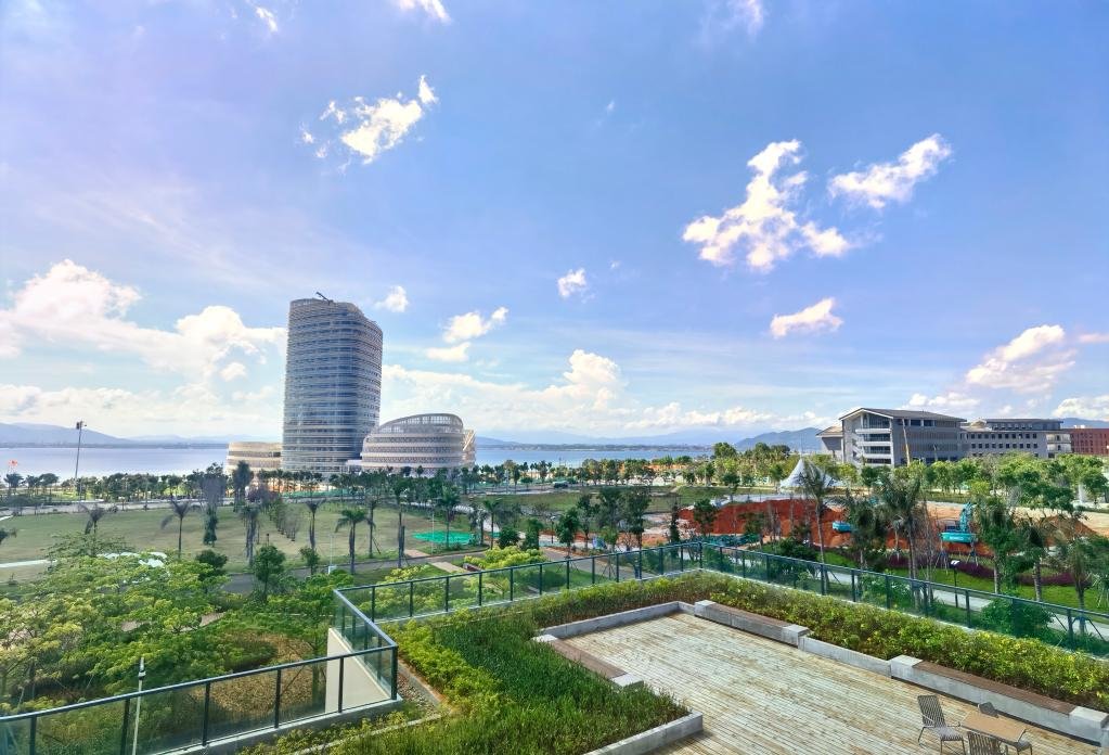 国庆游杭州邂逅一场从黑神话游戏到种地星球田园风光的漫游